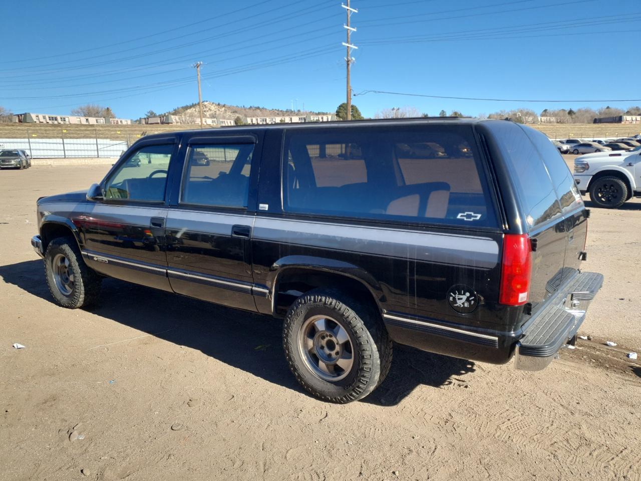 Lot #3024912424 1993 CHEVROLET SUBURBAN K