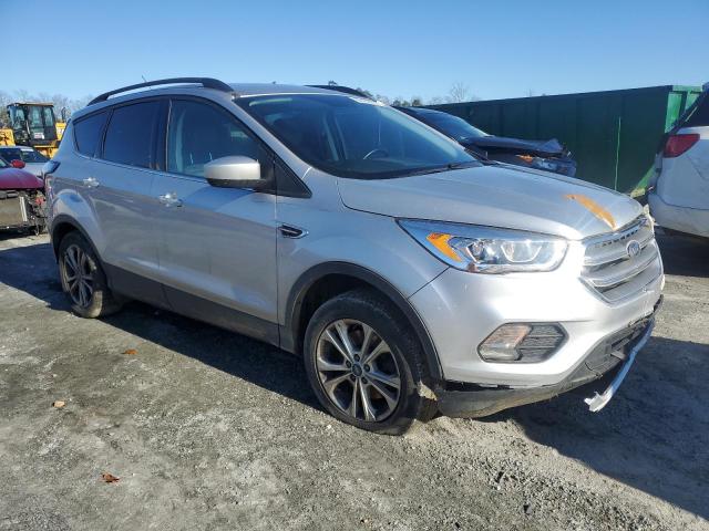 2017 FORD ESCAPE SE - 1FMCU9GD2HUB03791