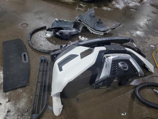 2018 NISSAN ROGUE S KNMAT2MVXJP580461