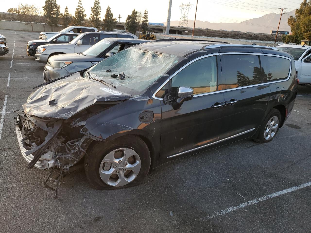 CHRYSLER PACIFICA HYBRID LIMITED
