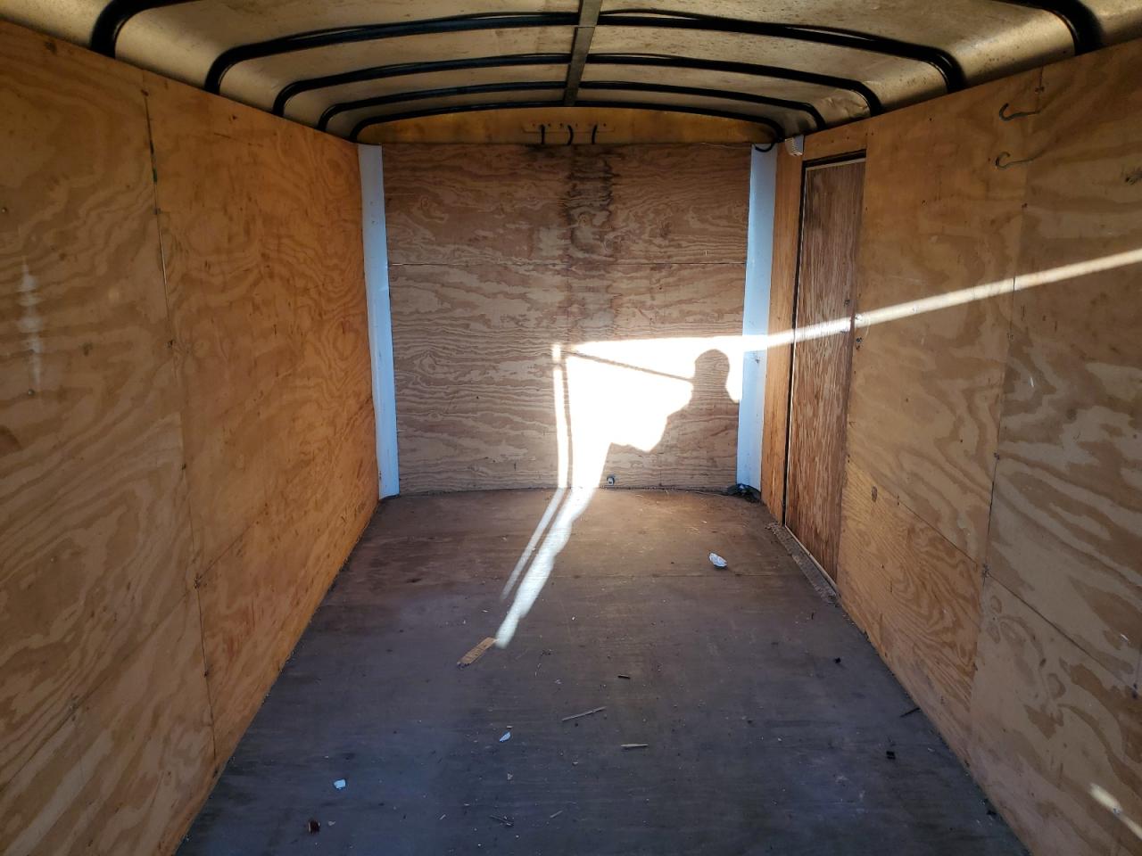 Lot #3037002768 1998 ROAD TRAILER