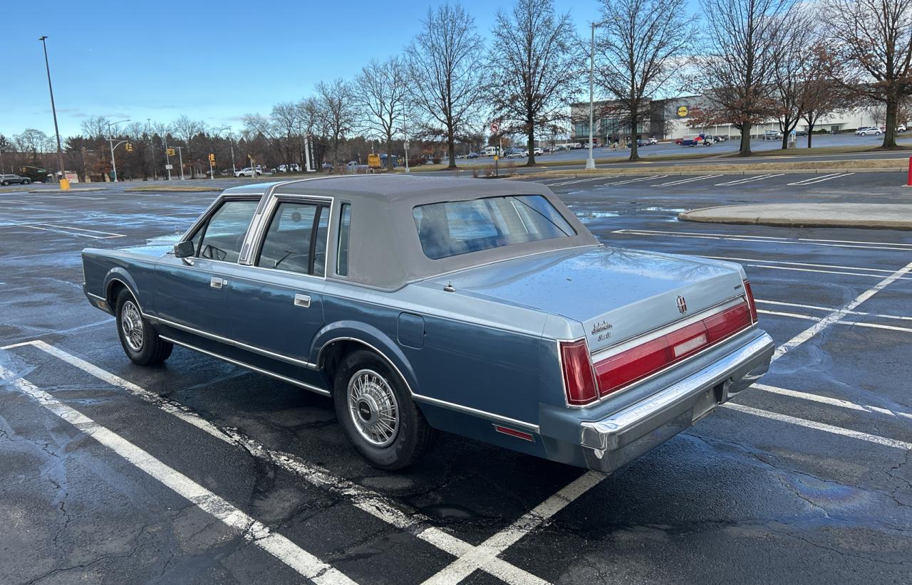 Lot #3040716831 1985 LINCOLN TOWN CAR