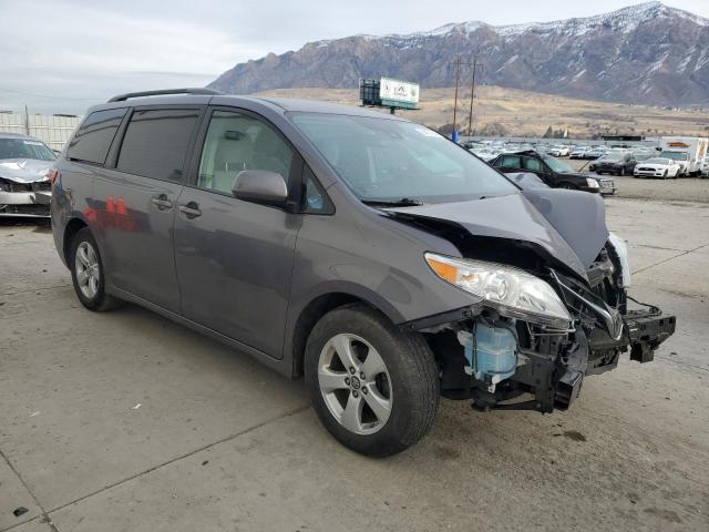 2018 TOYOTA SIENNA LE - 5TDKZ3DC6JS930844