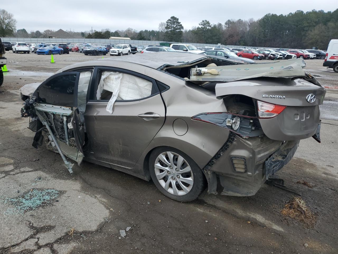 Lot #3037171507 2013 HYUNDAI ELANTRA GL