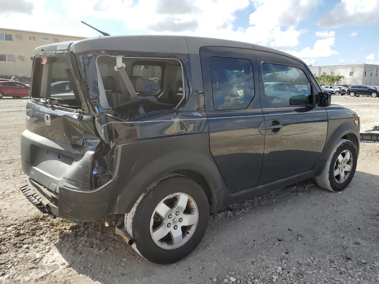 Lot #3040945426 2004 HONDA ELEMENT LX