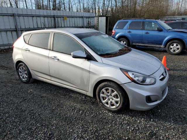 VIN KMHCT5AE2DU071819 2013 HYUNDAI ACCENT no.4