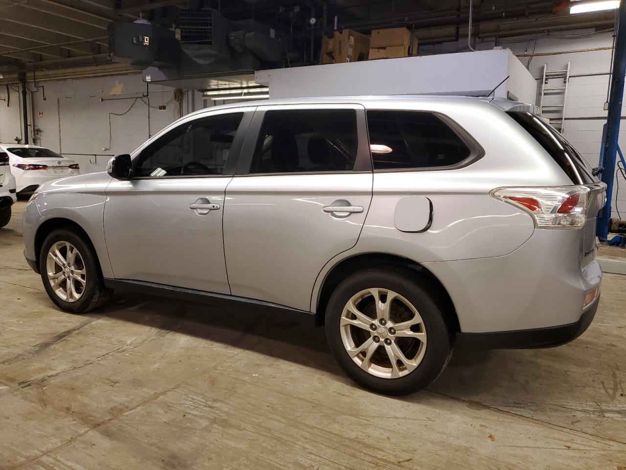 Lot #3029462690 2014 MITSUBISHI OUTLANDER