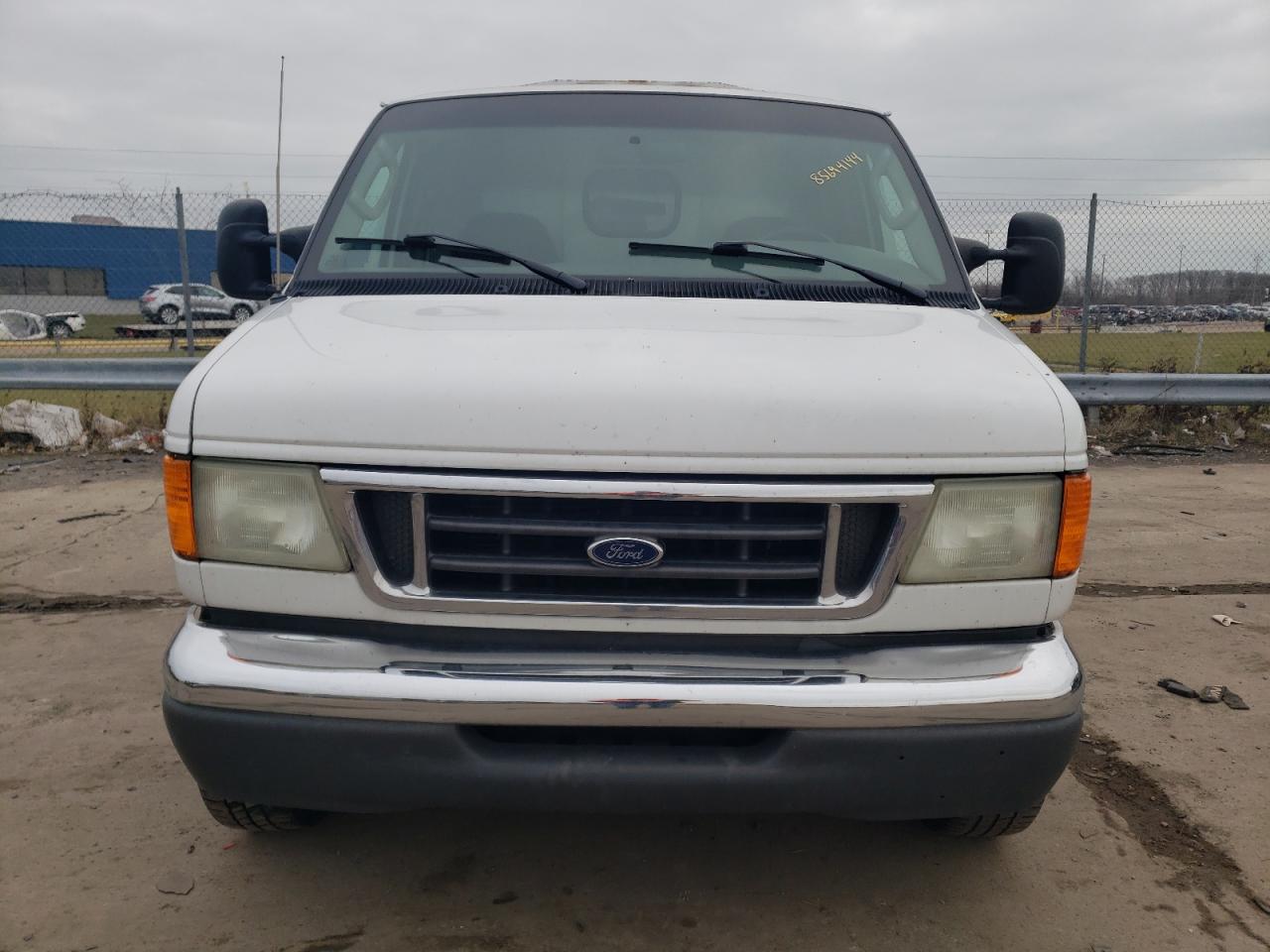 Lot #3033050029 2004 FORD ECONOLINE