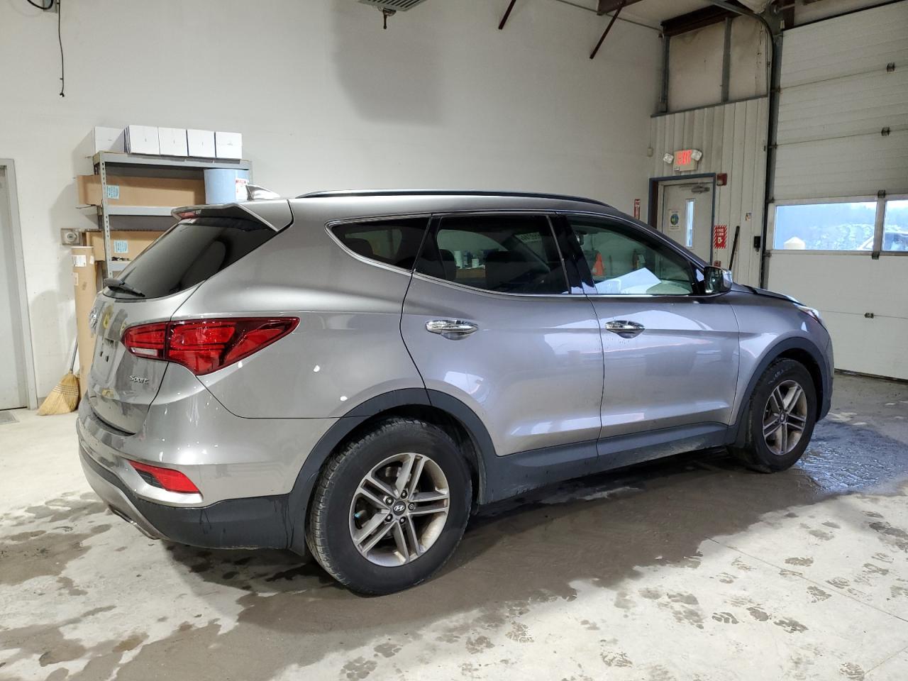 Lot #3033327887 2017 HYUNDAI SANTA FE S