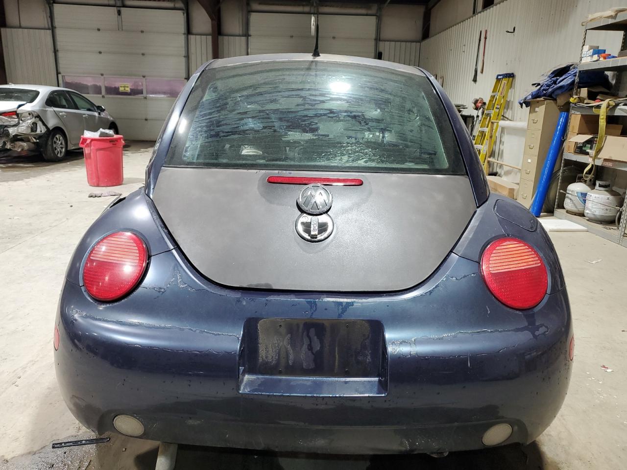 Lot #3050595100 2001 VOLKSWAGEN NEW BEETLE