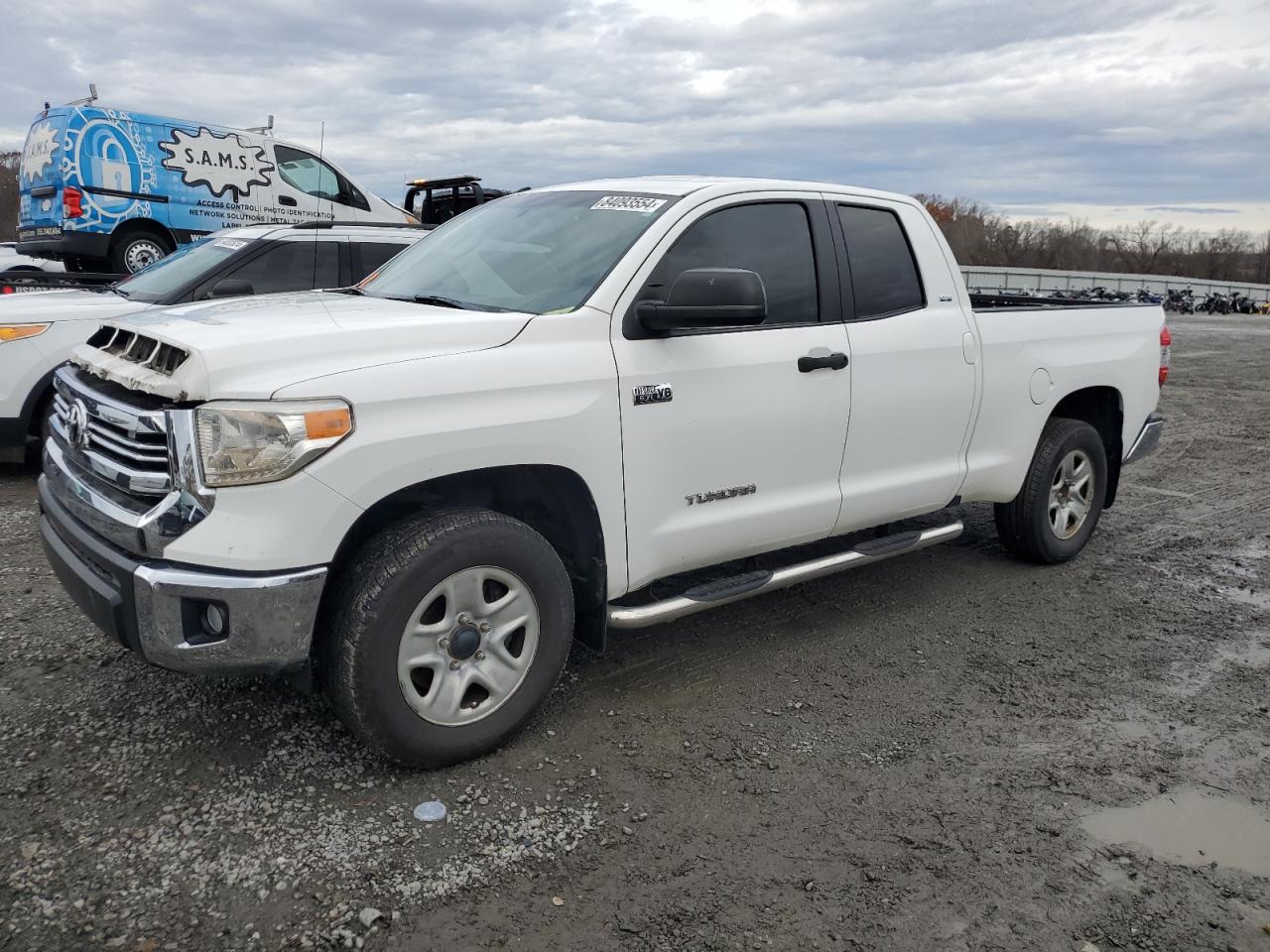 TOYOTA TUNDRA DOUBLE CAB SR