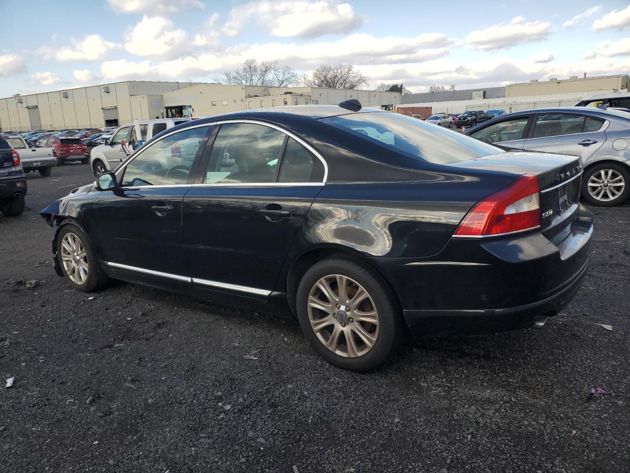 Lot #3036941787 2011 VOLVO S80 3.2