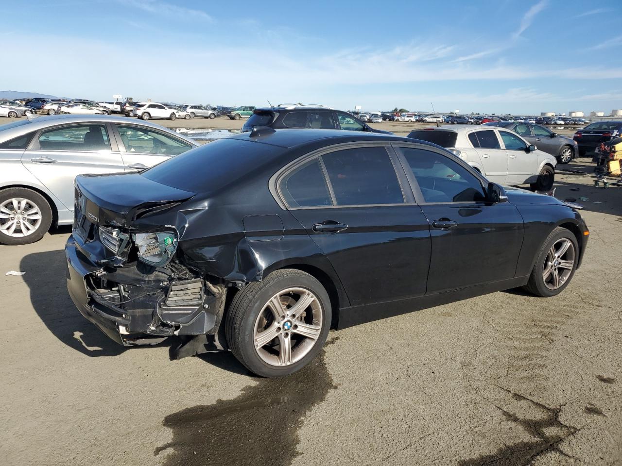 Lot #3042032211 2014 BMW 320 I