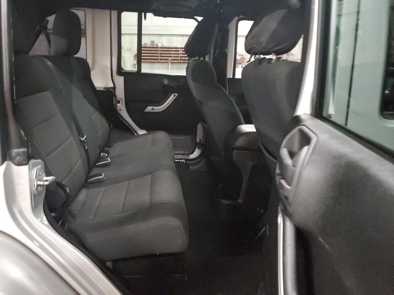 JEEP WRANGLER SAHARA