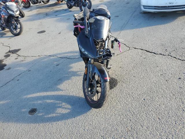 2015 YAMAHA YZFR3 MH3RH06Y7FK004767