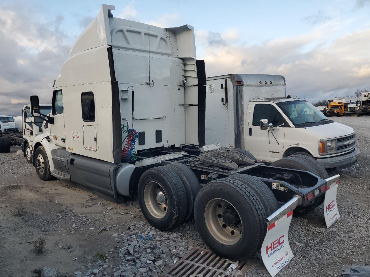 Lot #3045829645 2019 PETERBILT 579