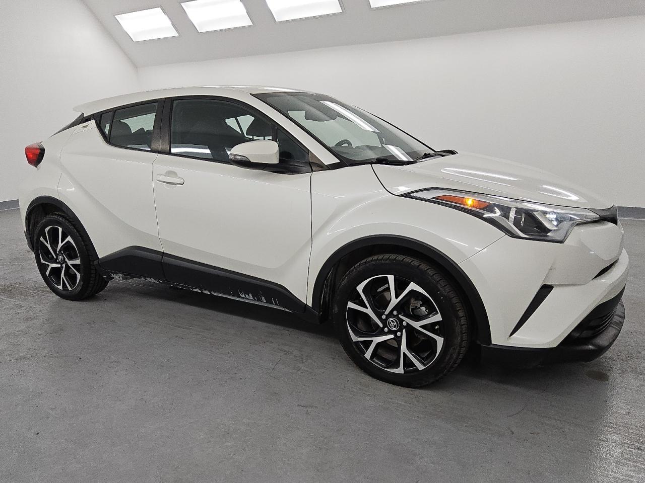 Lot #3033030038 2018 TOYOTA C-HR XLE