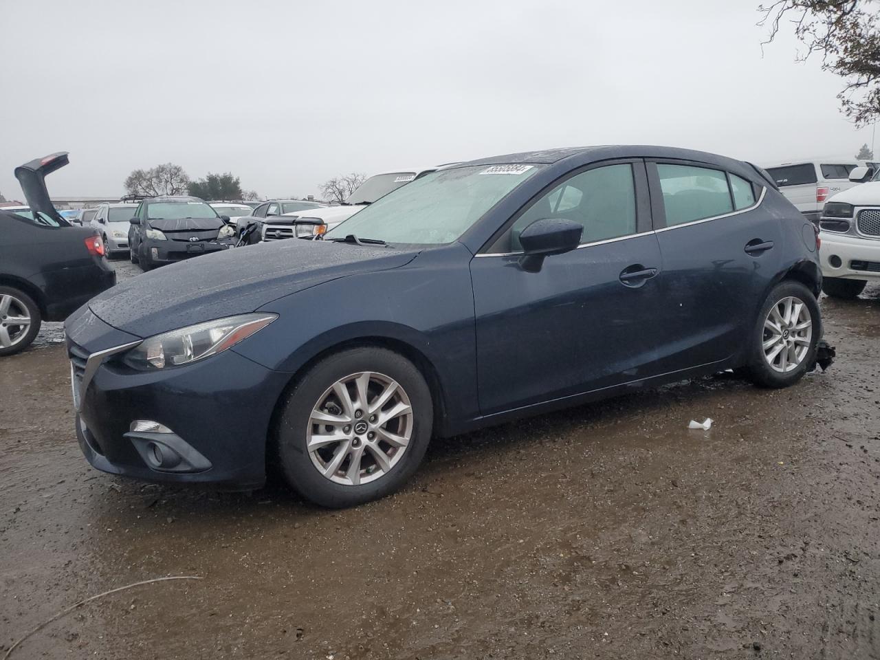 Lot #3034260097 2016 MAZDA 3 GRAND TO