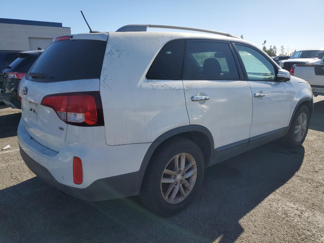 Lot #3028570919 2015 KIA SORENTO LX