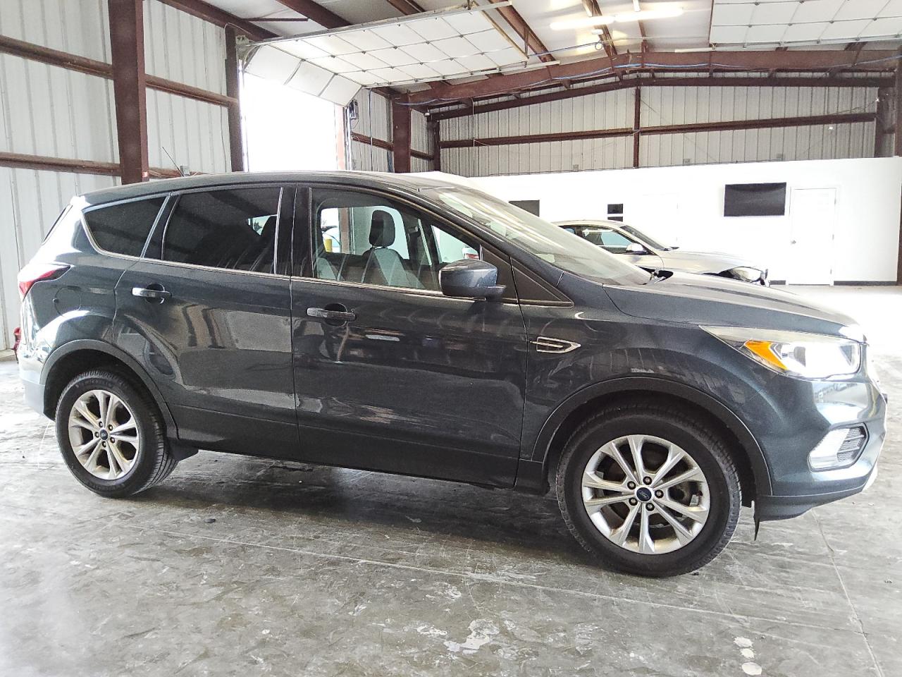 Lot #3040838756 2019 FORD ESCAPE SE