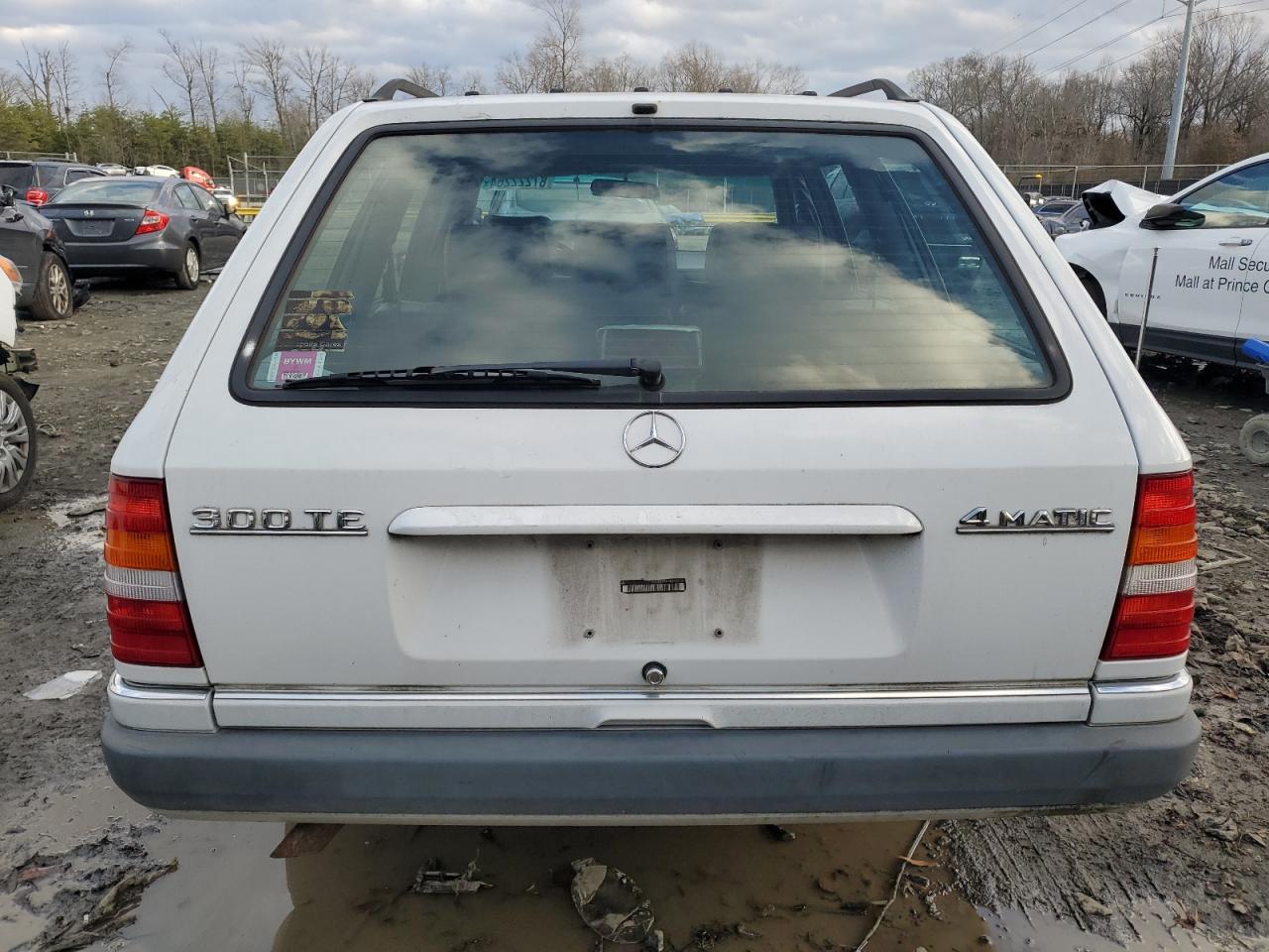 Lot #3045578681 1991 MERCEDES-BENZ 300 TE 4MA