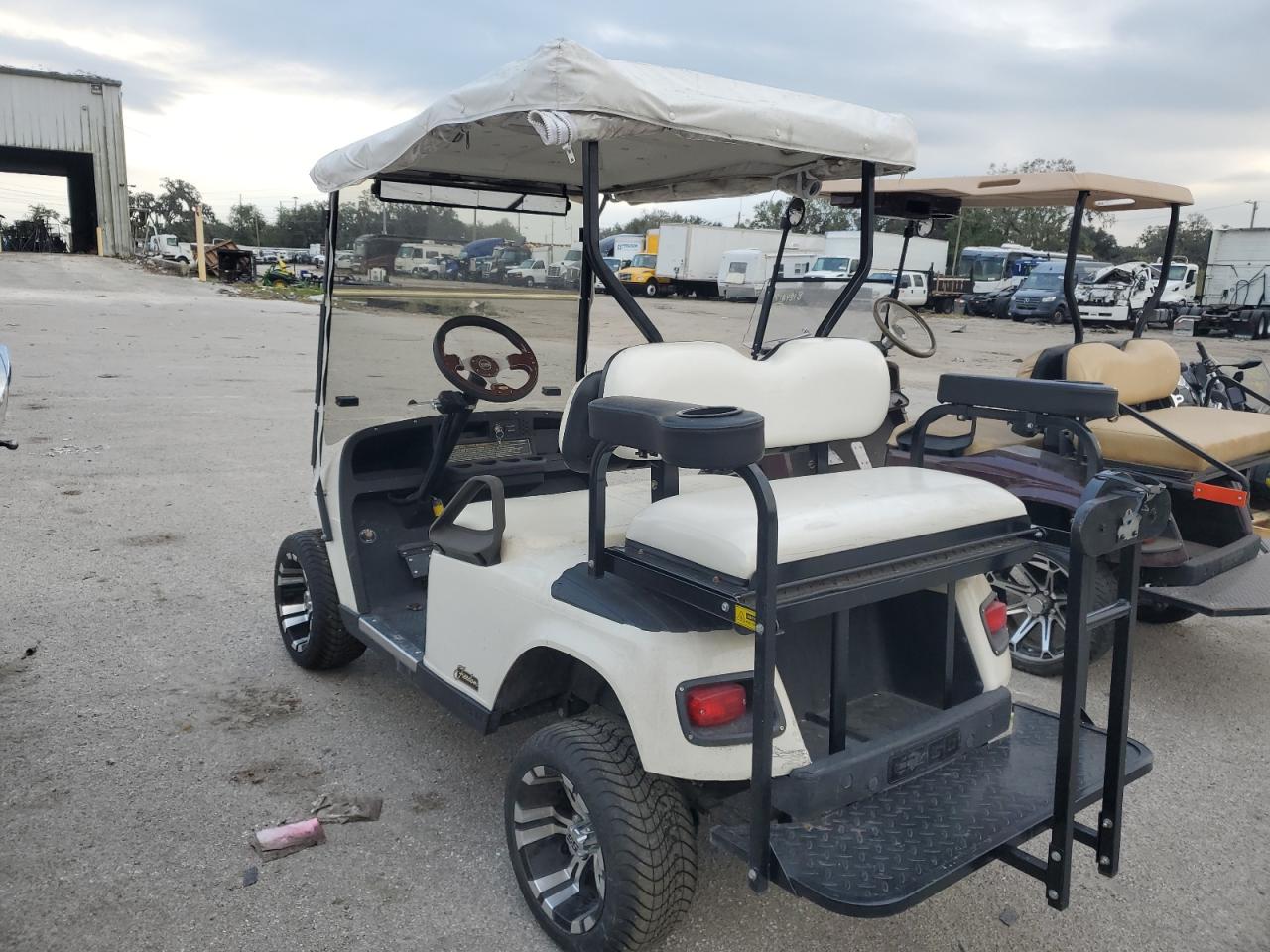 Lot #3036951723 2005 CART GOLFCART