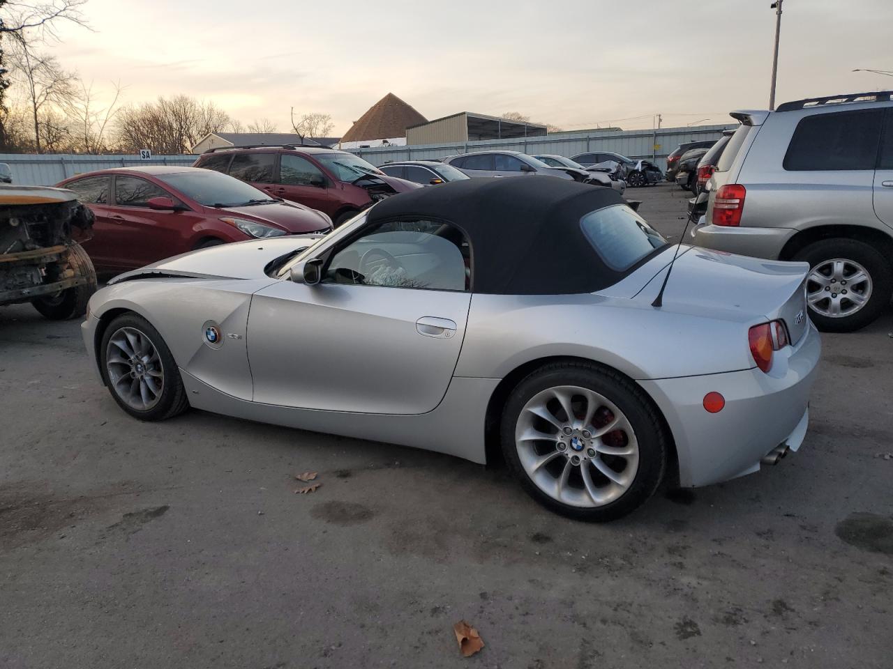 Lot #3044396749 2004 BMW Z4 2.5