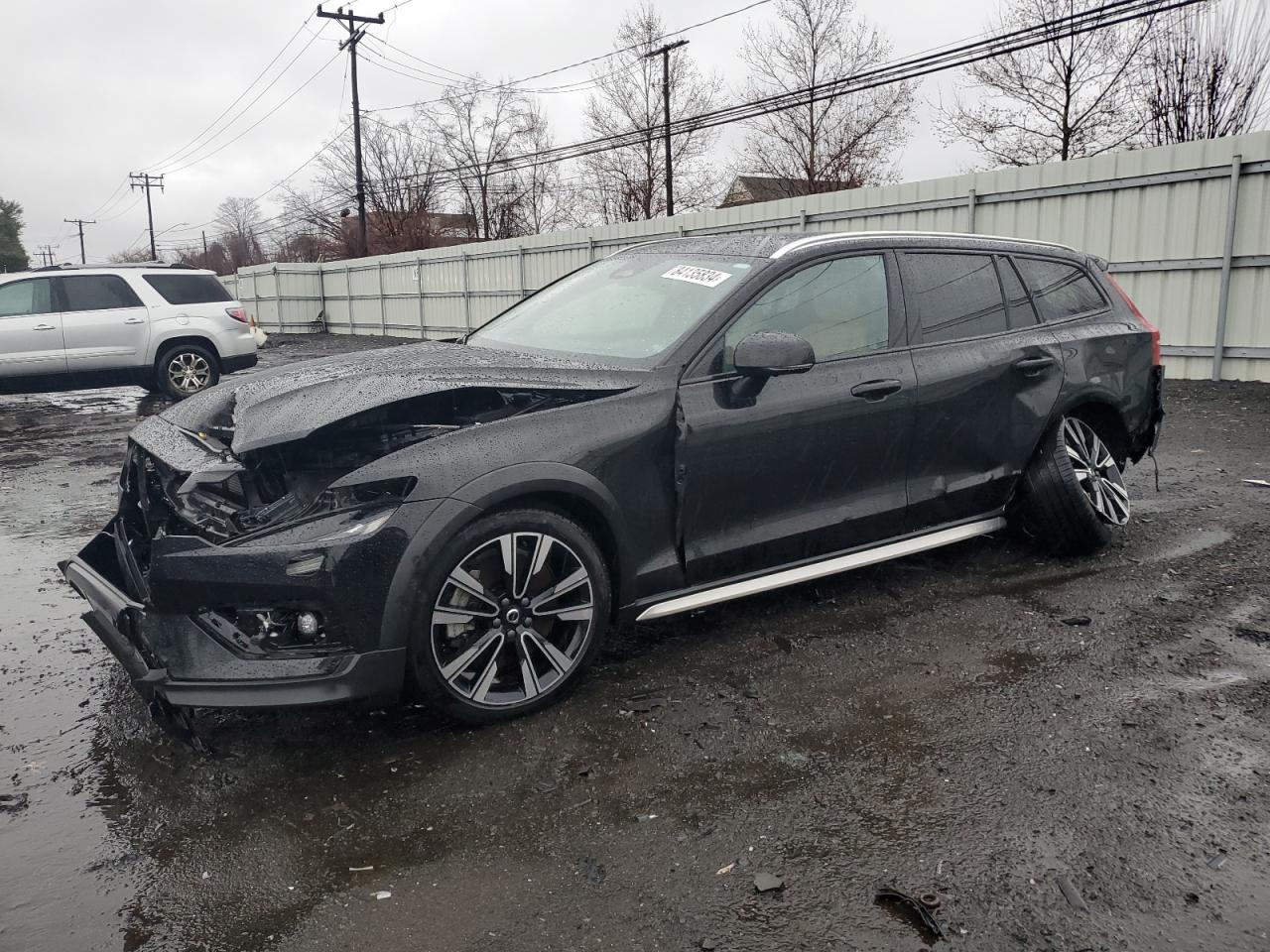 YV4L12WC5P2107631 VOLVO V60 CROSS 2023