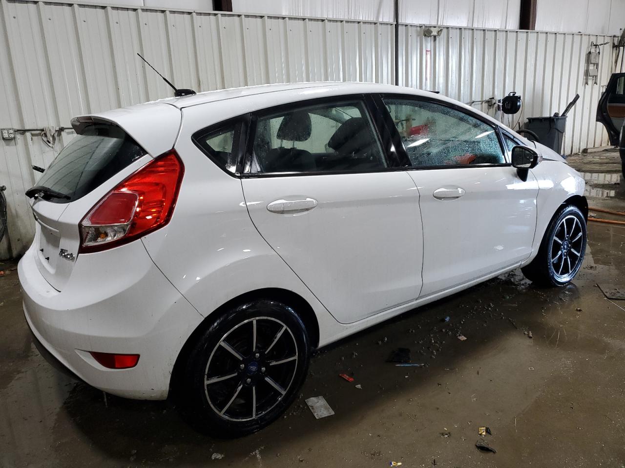 Lot #3033361821 2015 FORD FIESTA SE