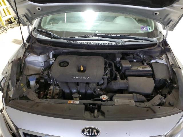 VIN 3KPFK4A73HE081148 2017 KIA FORTE no.11