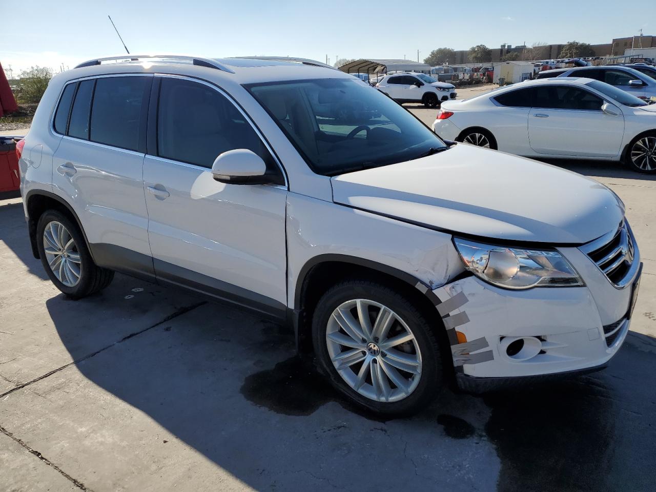 Lot #3022936085 2010 VOLKSWAGEN TIGUAN S