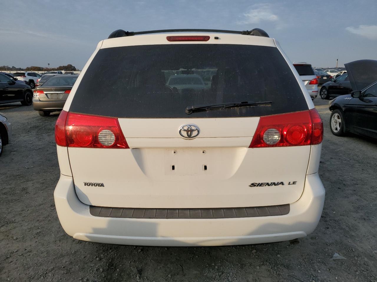 Lot #3024267859 2006 TOYOTA SIENNA CE