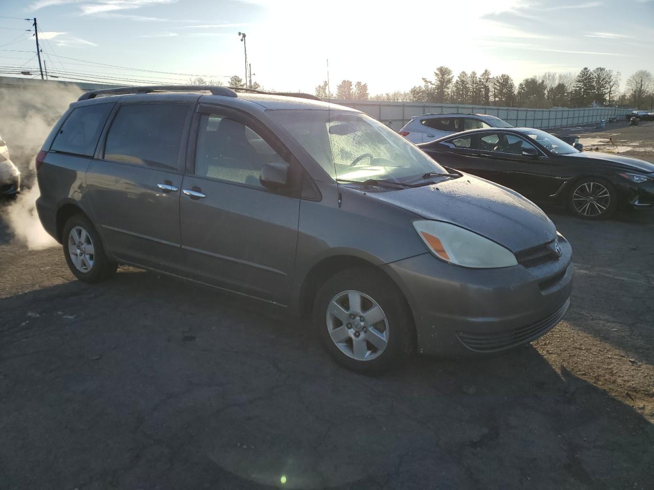 Lot #3044393853 2005 TOYOTA SIENNA CE