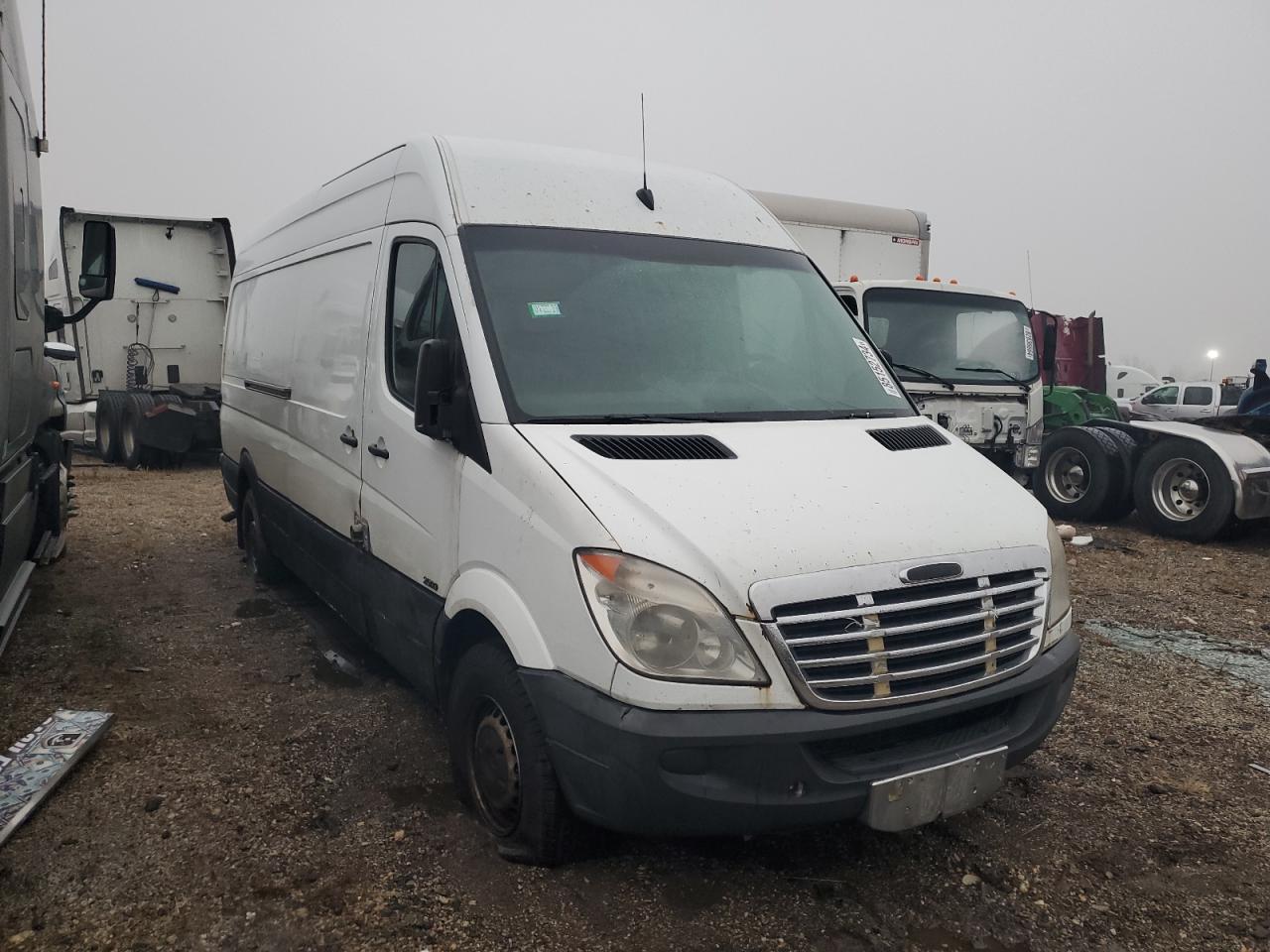 Lot #3044405727 2007 FREIGHTLINER SPRINTER 2