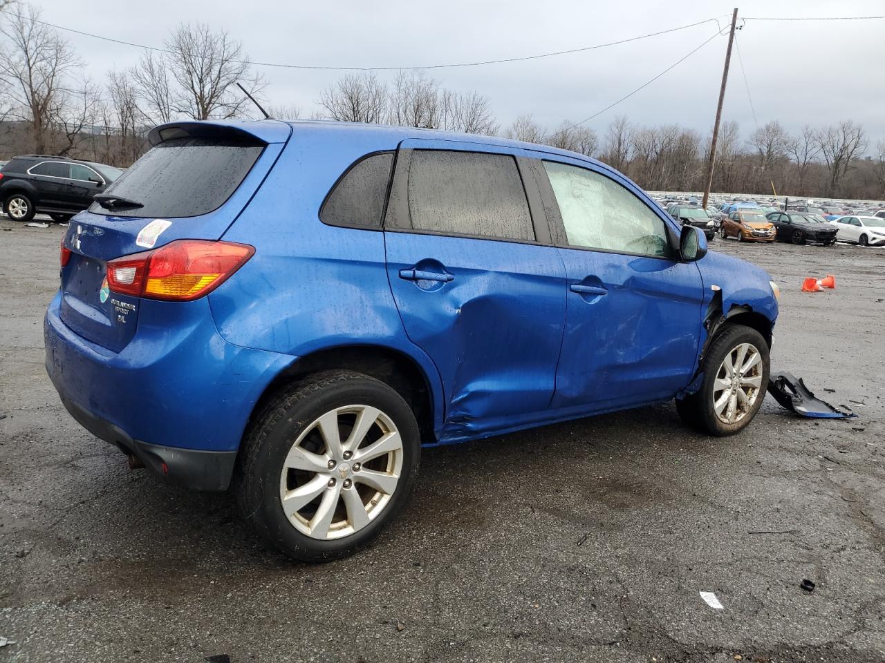 Lot #3051308665 2015 MITSUBISHI OUTLANDER