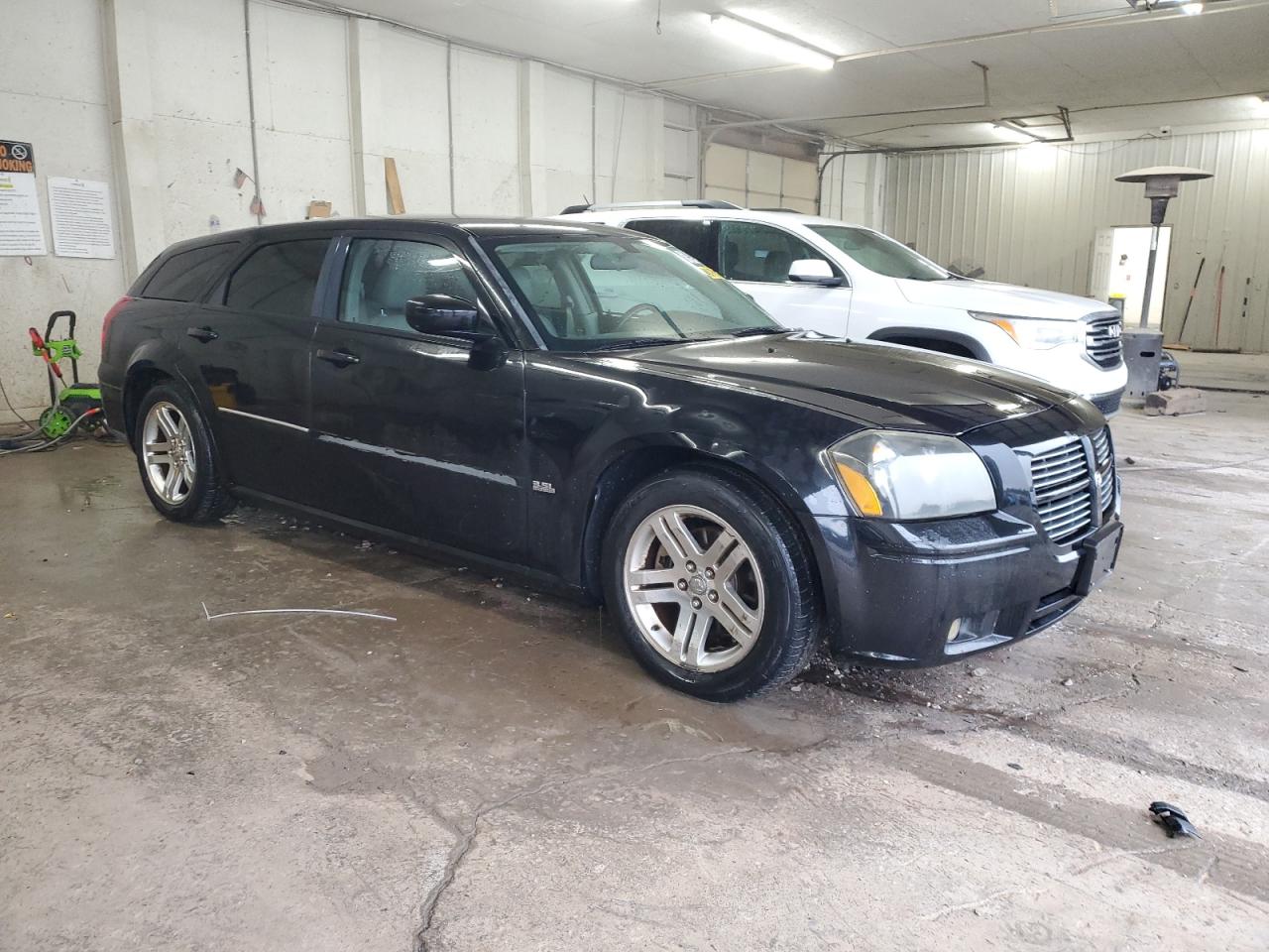 Lot #3026026979 2006 DODGE MAGNUM SXT