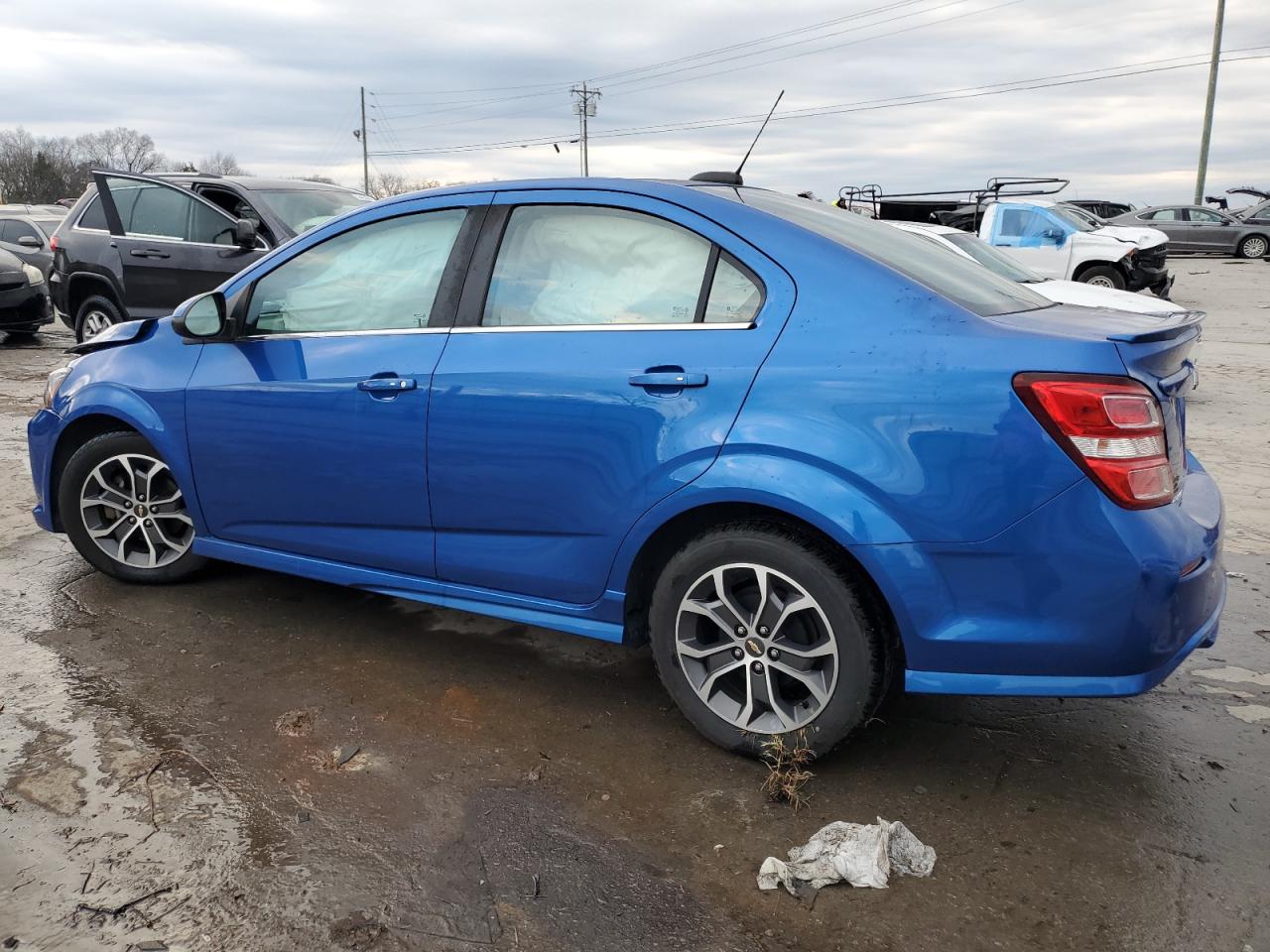 Lot #3028540920 2017 CHEVROLET SONIC LT