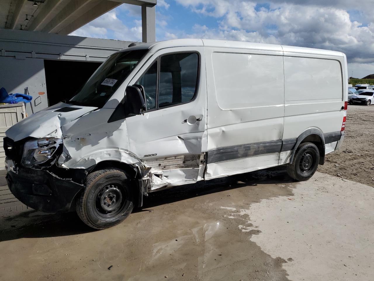  Salvage Freightliner Sprinter