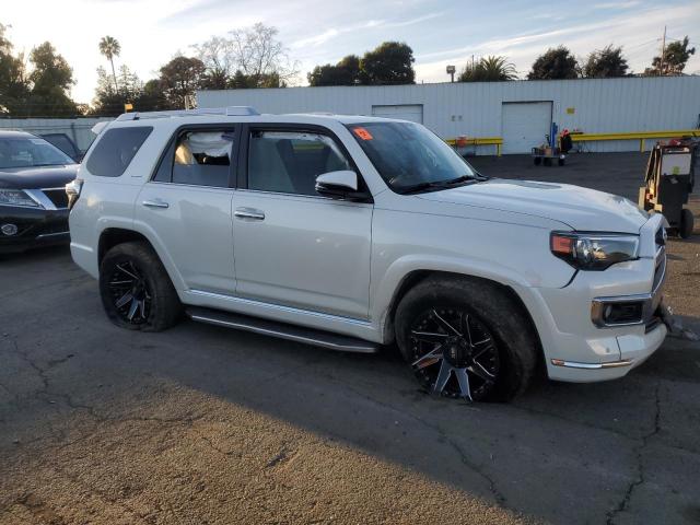 2020 TOYOTA 4RUNNER SR - JTEBU5JR9L5759904