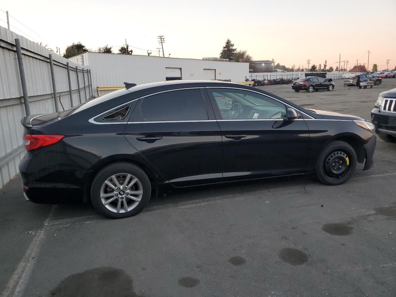 Lot #3028246823 2017 HYUNDAI SONATA SE