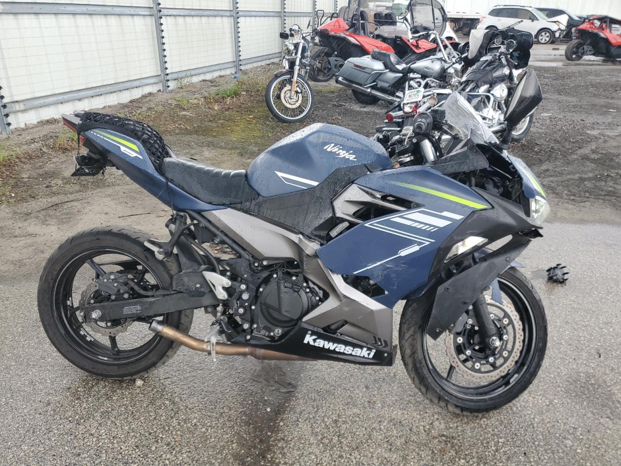 JKAEXKH13NDAG2513 KAWASAKI EX400 2022