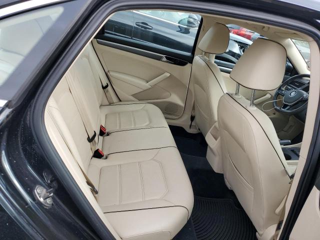 2017 VOLKSWAGEN PASSAT R-L - 1VWDT7A30HC064041