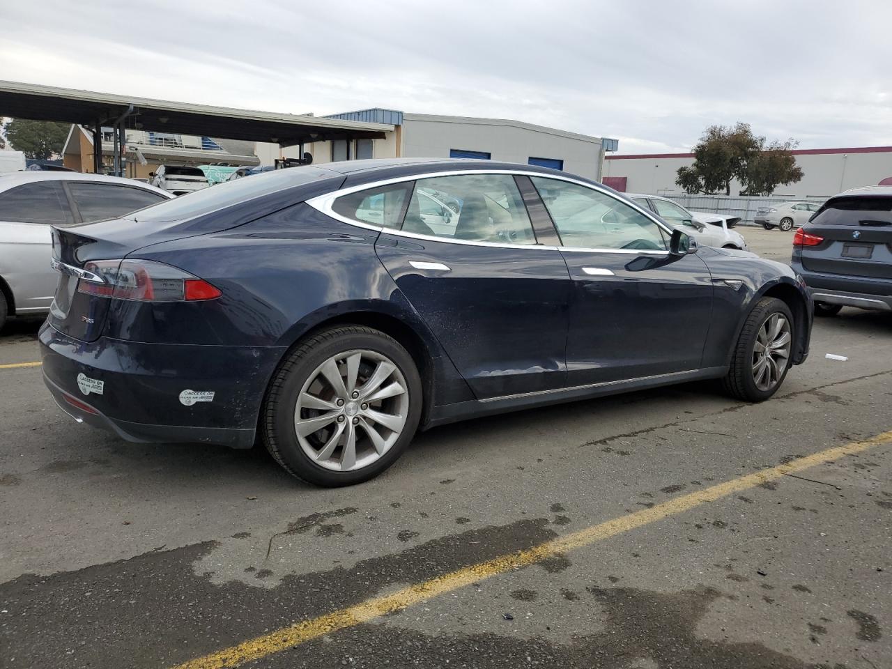 Lot #3041957206 2013 TESLA MODEL S