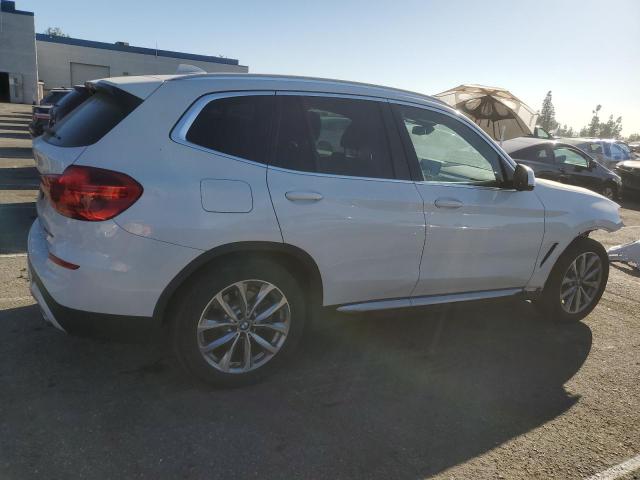 VIN 5UXTR7C56KLE96119 2019 BMW X3 no.3