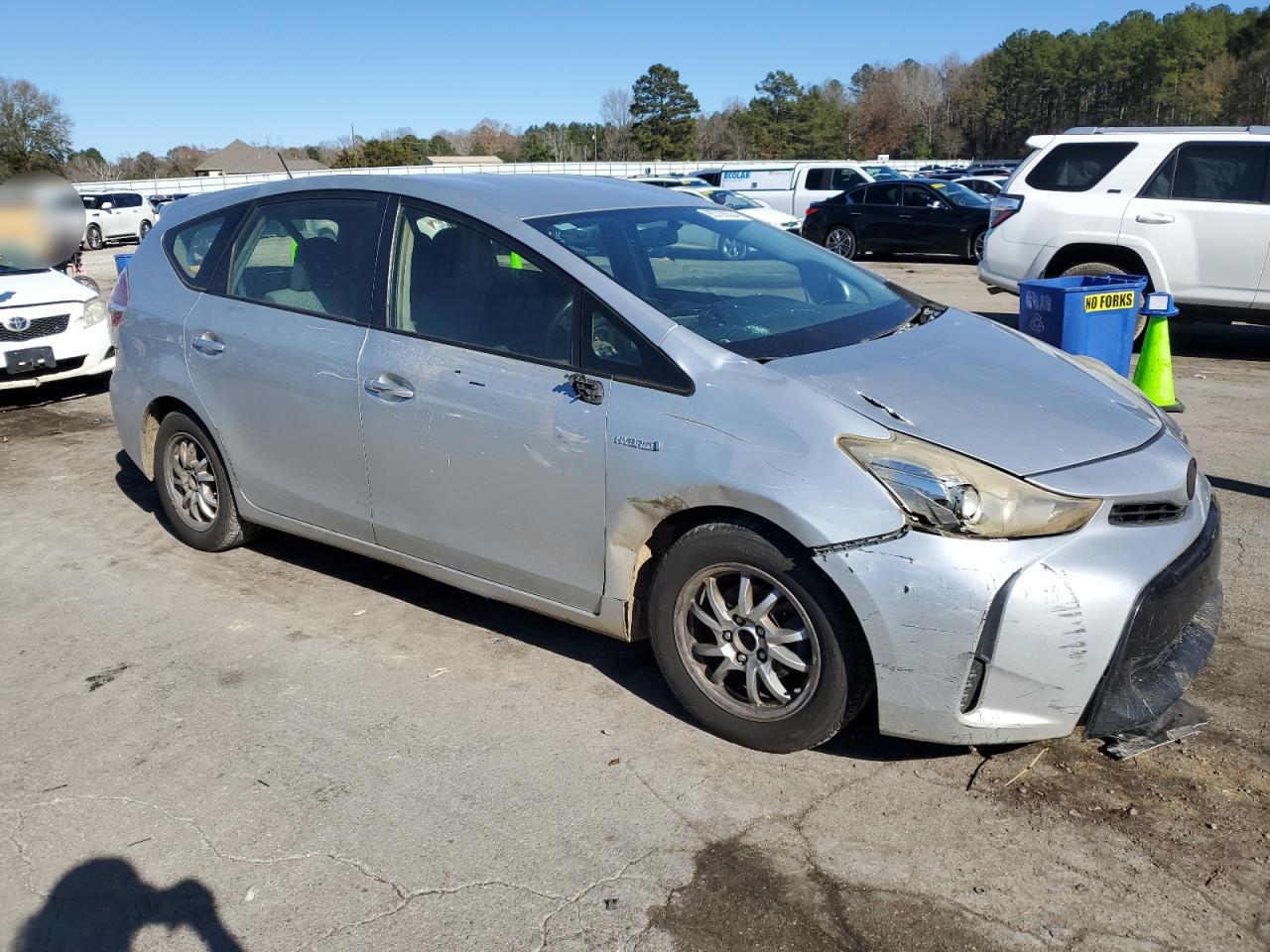 Lot #3033028989 2015 TOYOTA PRIUS V