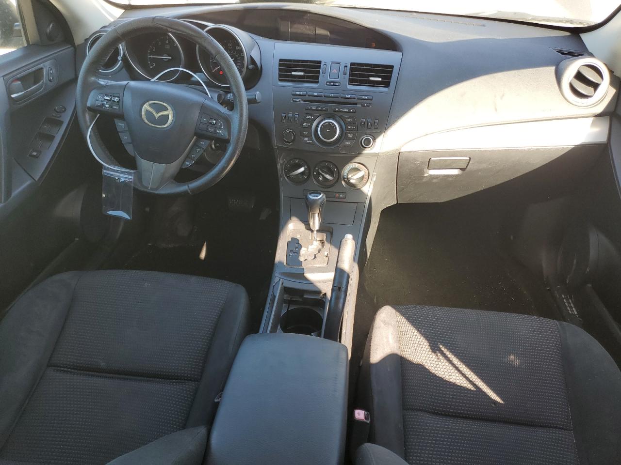 Lot #3030684092 2012 MAZDA 3 I