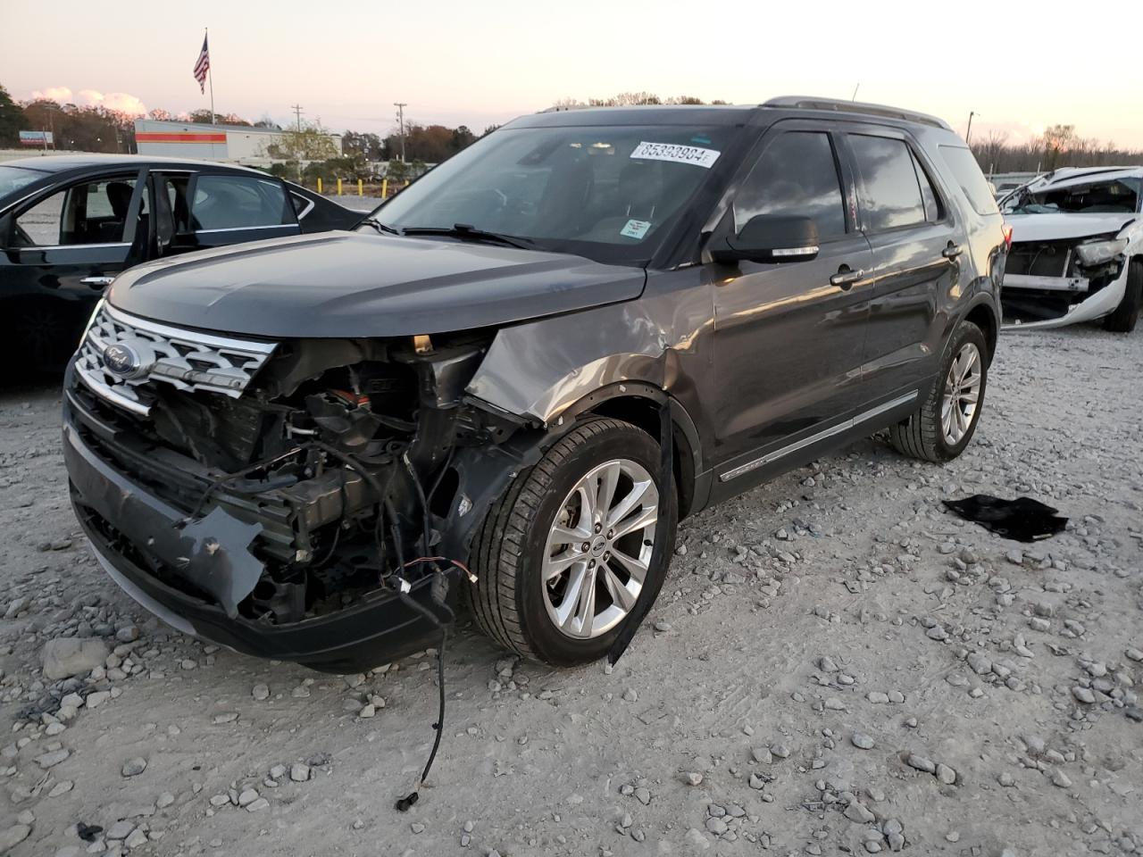  Salvage Ford Explorer