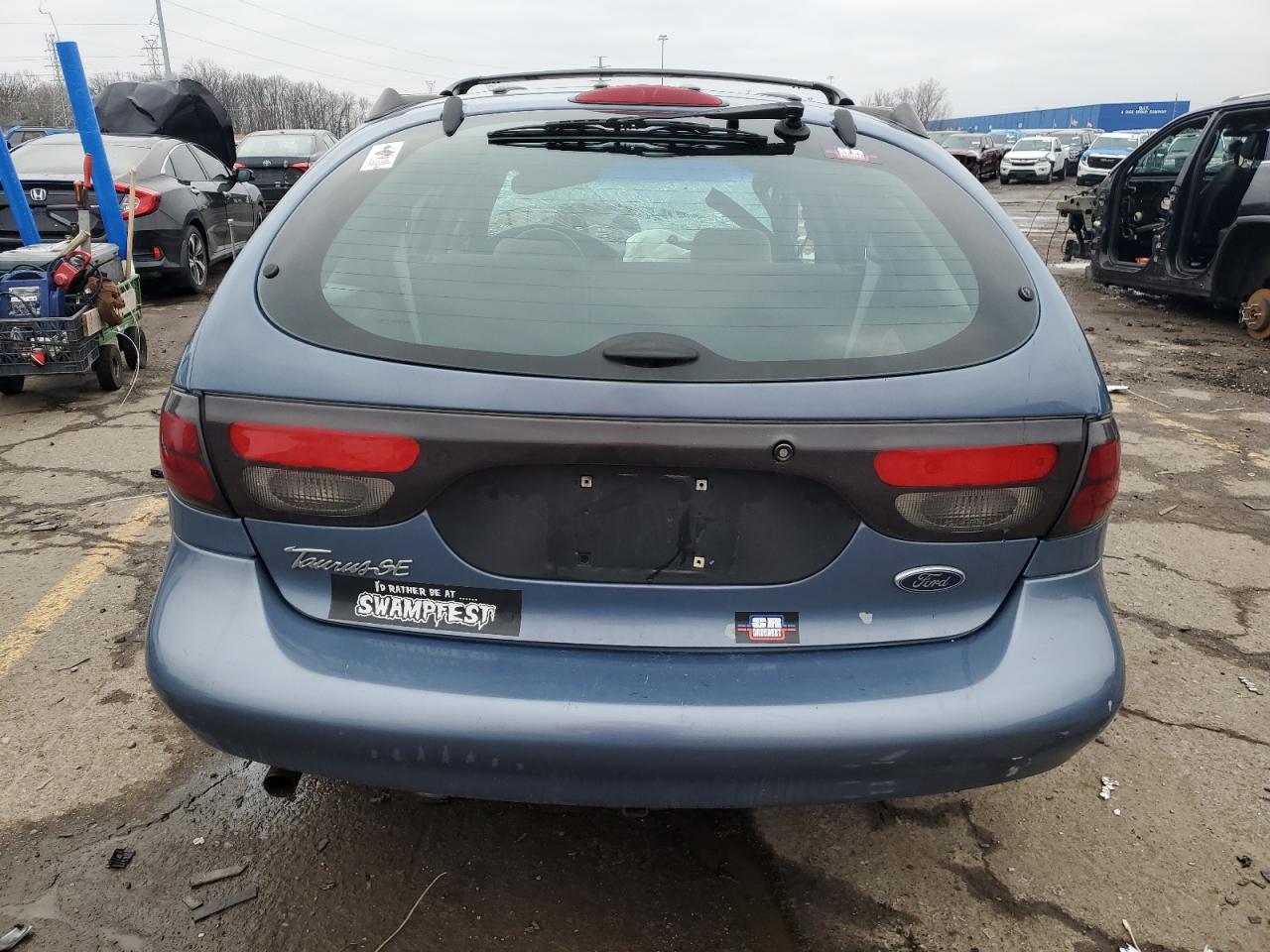 Lot #3038023218 1999 FORD TAURUS SE