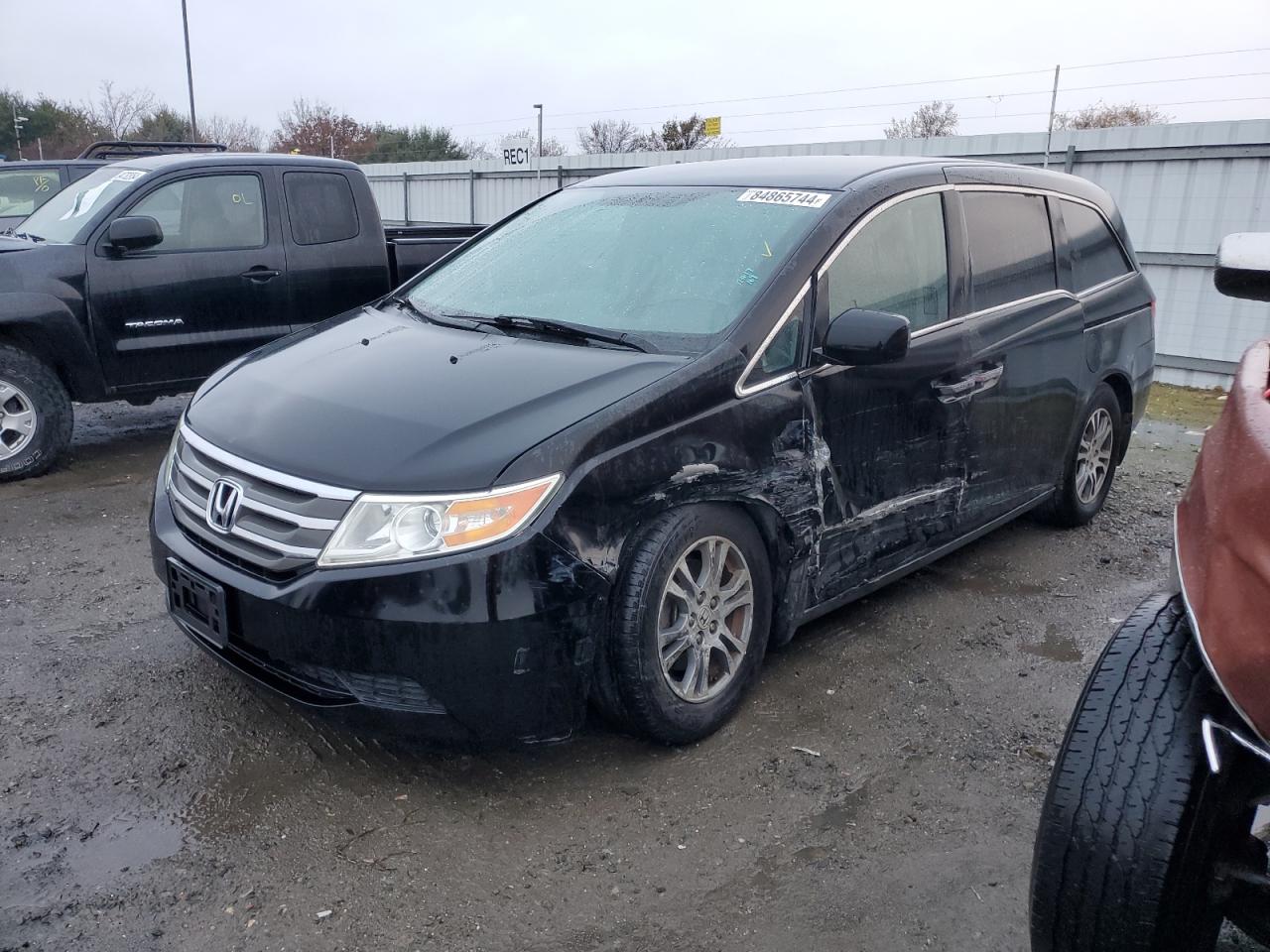 Lot #3033211803 2013 HONDA ODYSSEY EX