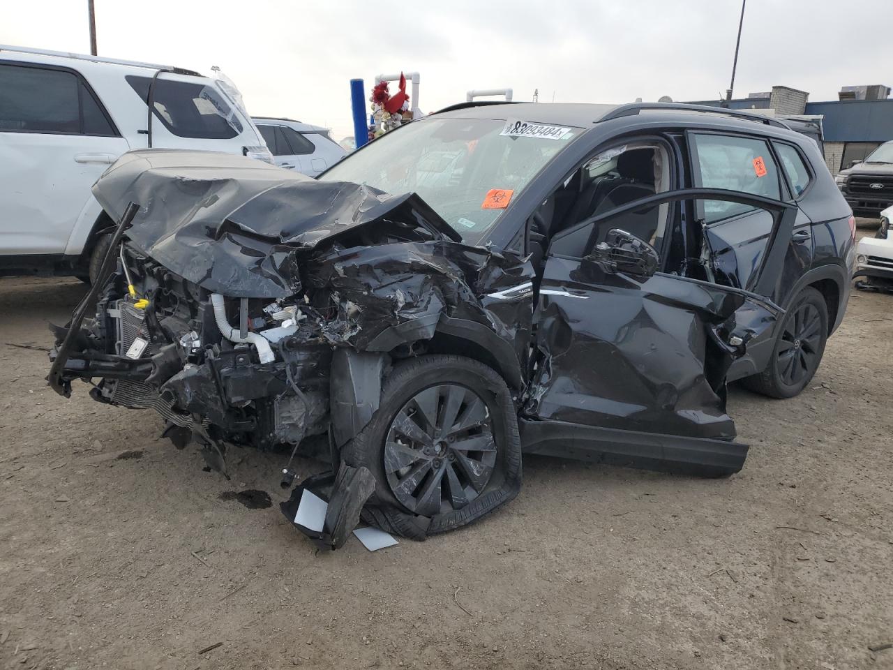 VOLKSWAGEN TAOS S